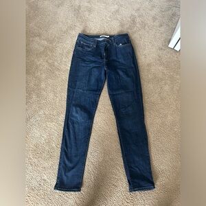 Levi’s High Rise Skinny